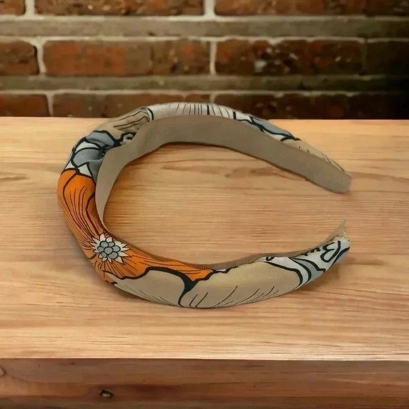 Floral Fantasy Bundle Tiger Lily Necklace Resin Dangle Earrings Headband Orange - Picture 5 of 6